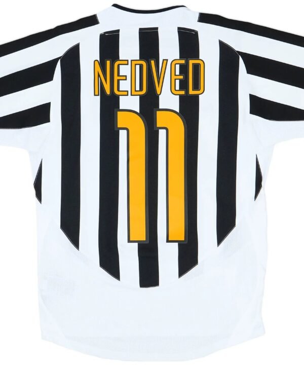 Camisa Juventus Home 03/04 - Versão Retrô "Nedved" Nº 11