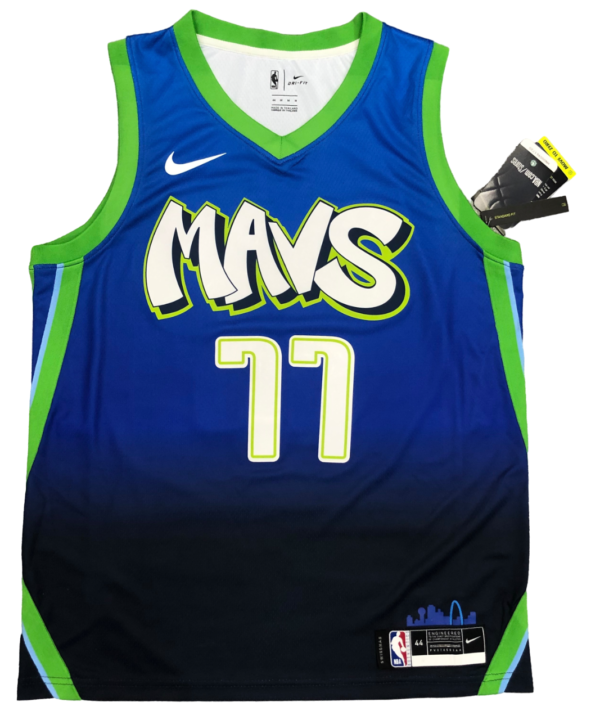 Regata NBA Dallas Mavericks Nike Authentic Doncic 77 - Azul