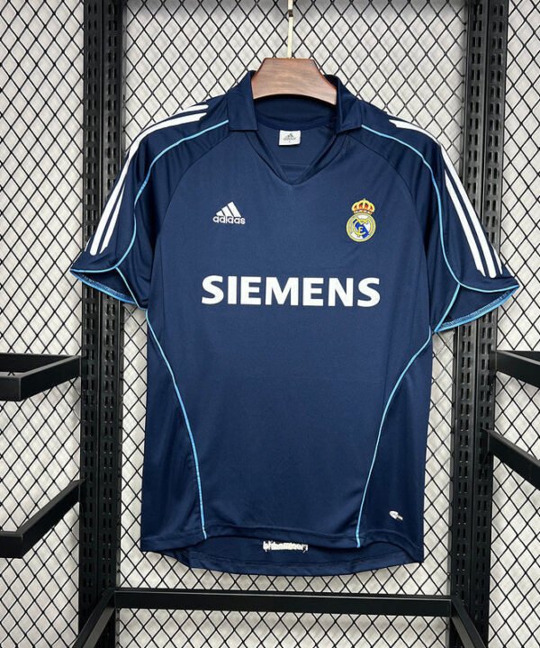 Camisa Real Madrid ll Retro 2005/06