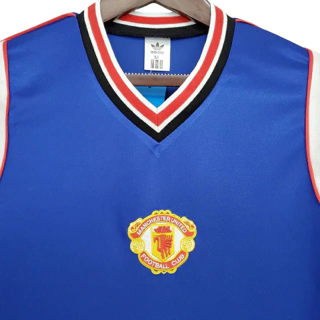 Camisa Manchester United Retrô 1985/1986 Azul - Adidas - Imagem 7